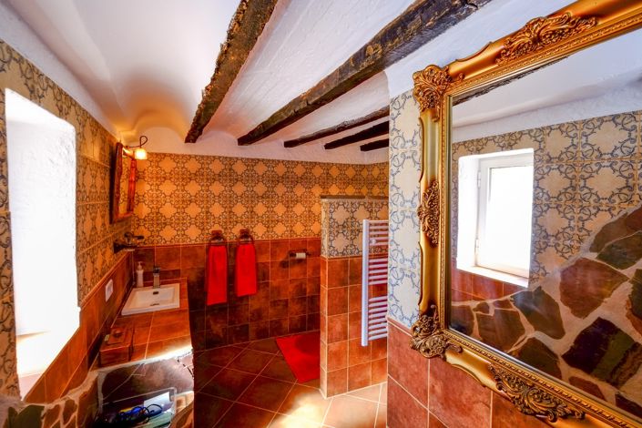 Image No.28-6 Bed Villa for sale