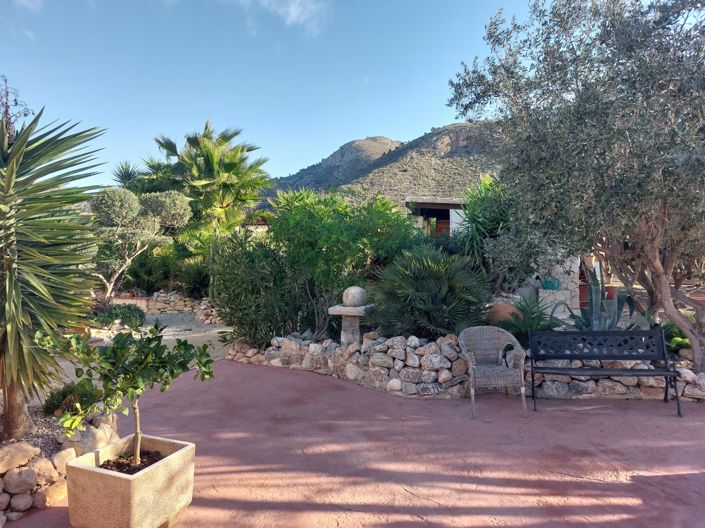 Image No.6-6 Bed Villa for sale