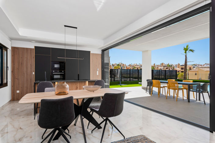 Image No.31-3 Bed Villa for sale