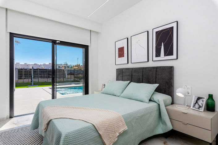 Image No.48-3 Bed Villa for sale