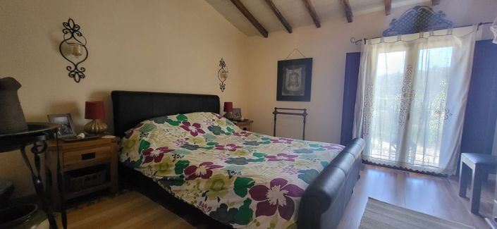 Image No.15-6 Bed Country House for sale