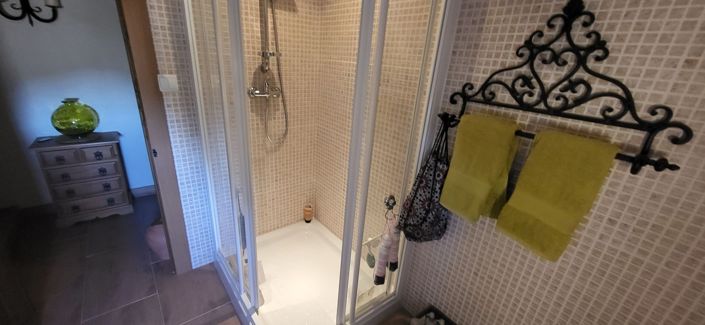 Image No.32-6 Bed Country House for sale