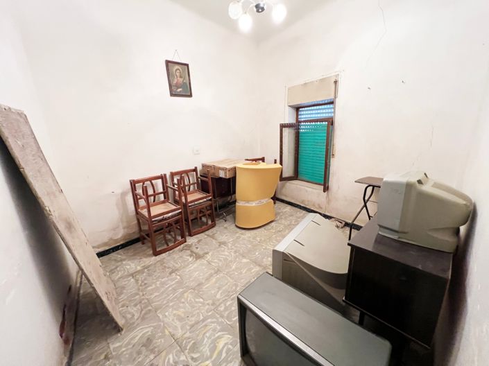 Image No.3-5 Bed Townhouse for sale