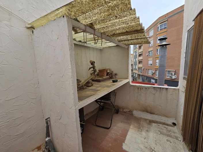 Image No.10-3 Bed Apartment for sale