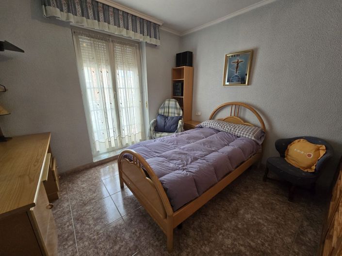 Image No.25-3 Bed Apartment for sale