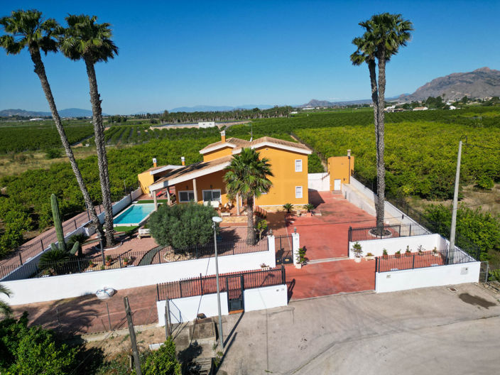 Image No.1-5 Bed Villa for sale