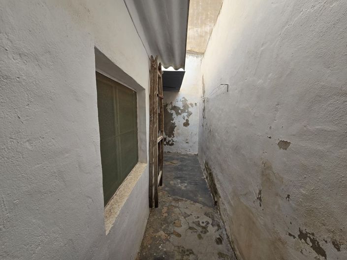 Image No.14-3 Bed Townhouse for sale