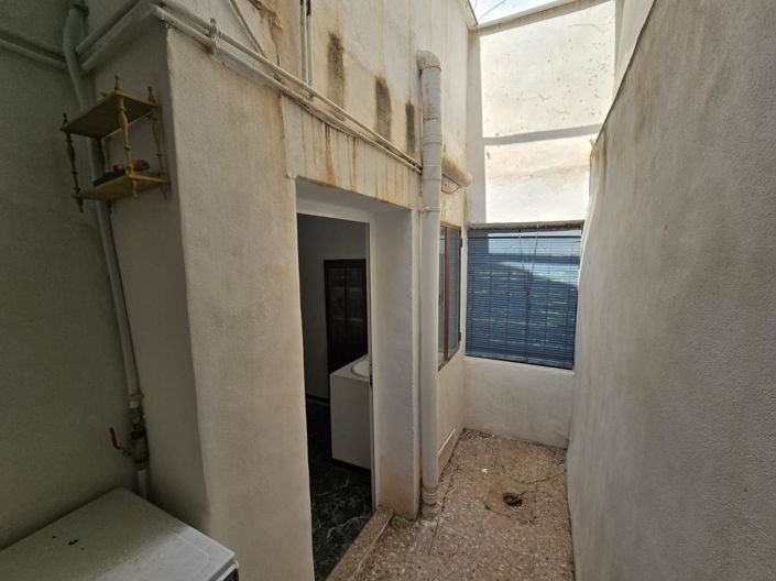 Image No.15-3 Bed Townhouse for sale