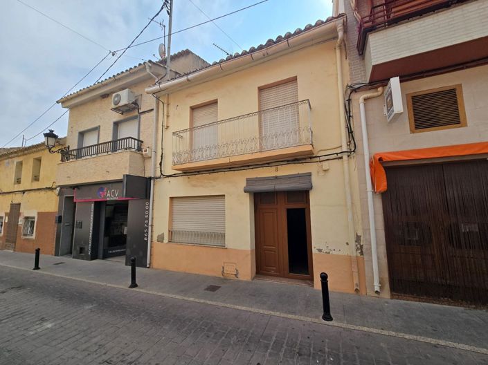 Image No.3-3 Bed Townhouse for sale