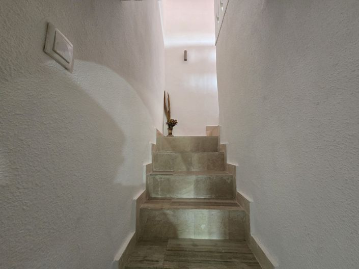 Image No.23-6 Bed Villa for sale