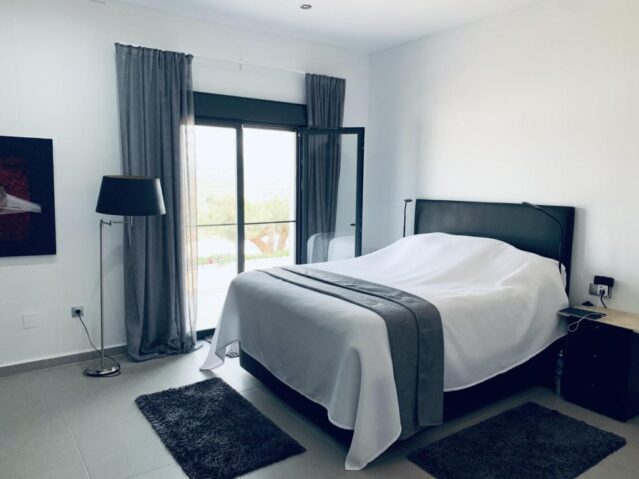 Image No.11-3 Bed Villa for sale