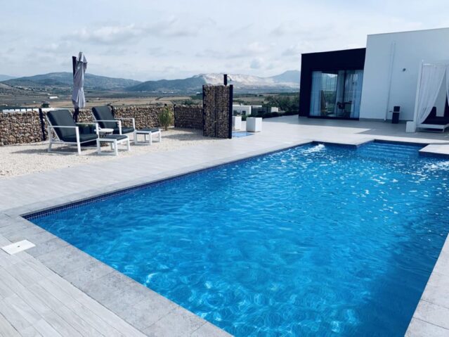 Image No.1-3 Bed Villa for sale