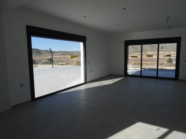 Image No.2-3 Bed Villa for sale