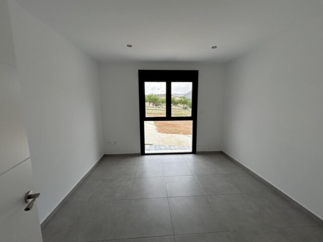 Image No.6-3 Bed Villa for sale