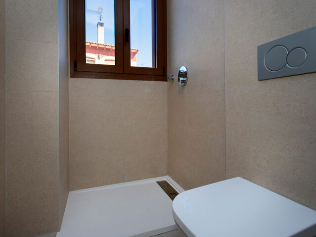 Image No.8-3 Bed Apartment for sale