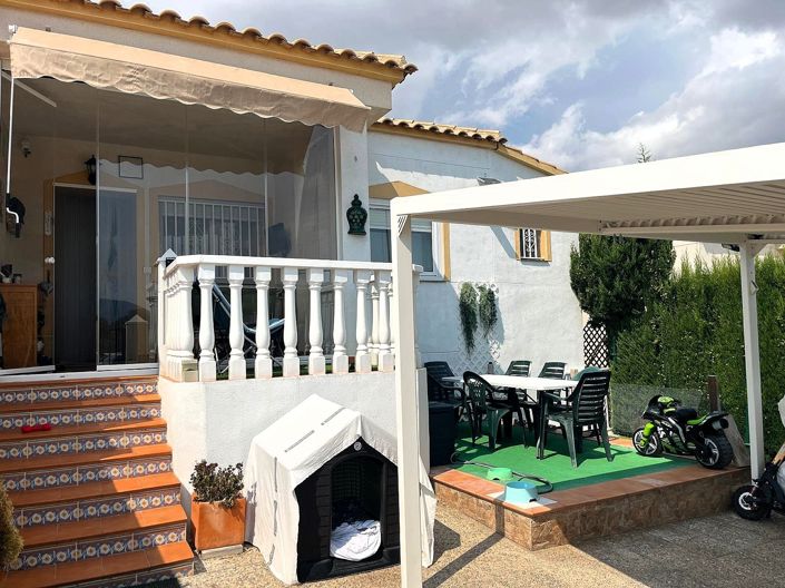 Image No.1-2 Bed Villa for sale