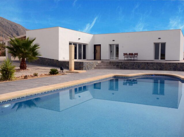 Image No.1-3 Bed Villa for sale