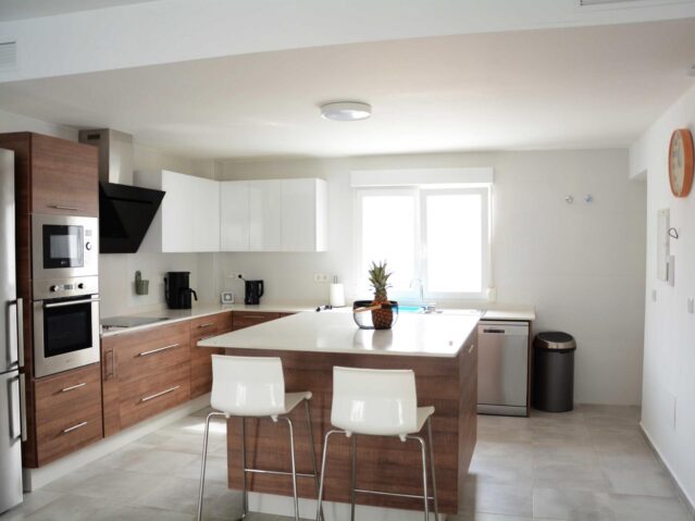 Image No.12-3 Bed Villa for sale