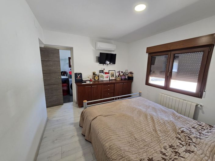 Image No.11-4 Bed Villa for sale