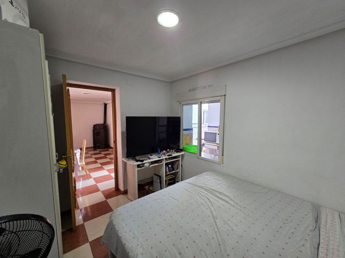 Image No.10-5 Bed Townhouse for sale