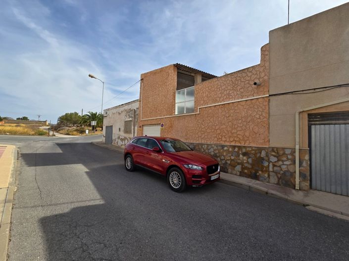 Image No.2-5 Bed Townhouse for sale