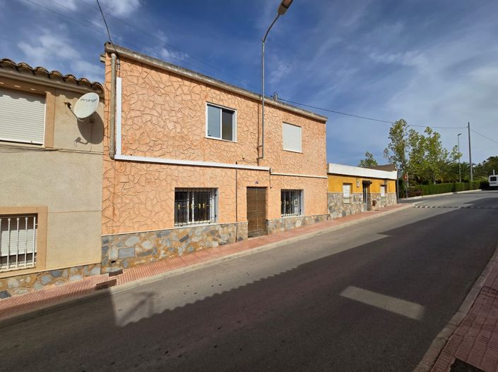 Image No.4-5 Bed Townhouse for sale