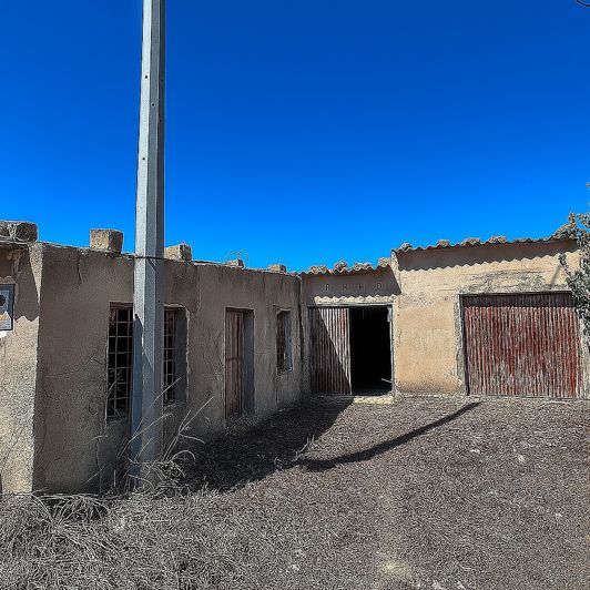 Image No.1-3 Bed Country House for sale