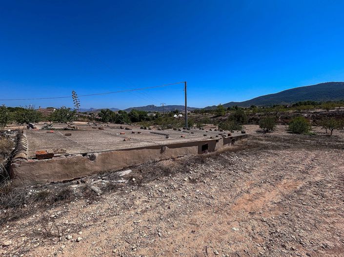 Image No.11-3 Bed Country House for sale