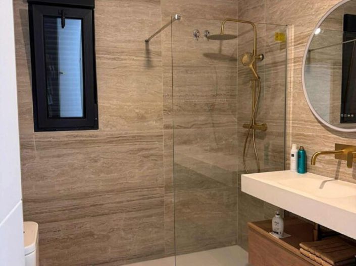 Image No.13-3 Bed Semi-Detached for sale