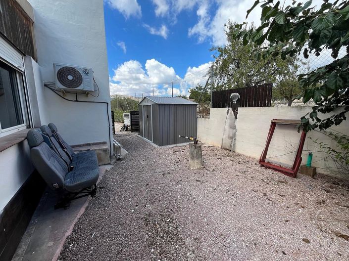 Image No.25-3 Bed Country House for sale