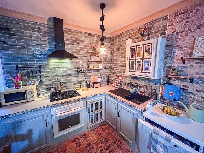 Image No.17-3 Bed Villa for sale