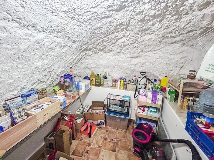 Image No.19-3 Bed Villa for sale