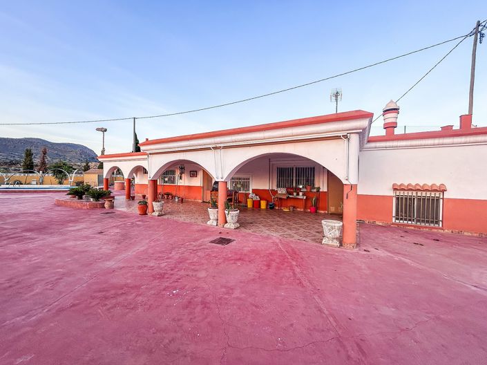 Image No.8-3 Bed Villa for sale