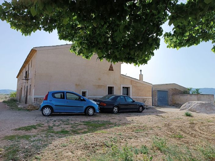 Image No.10-6 Bed Country House for sale