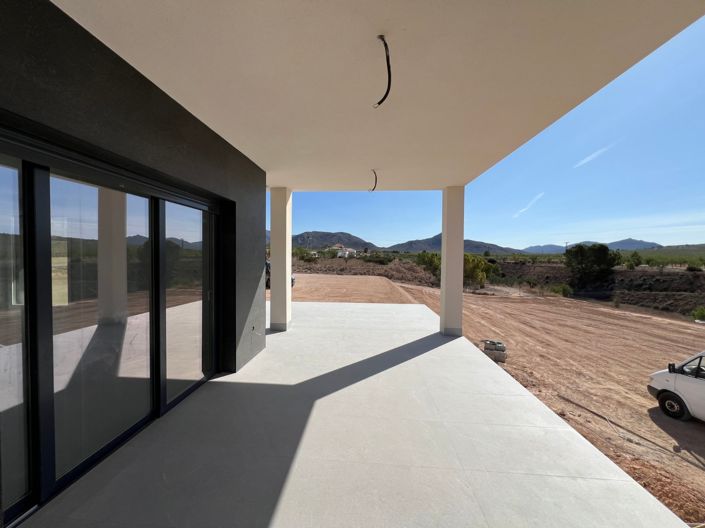 Image No.20-3 Bed Villa for sale