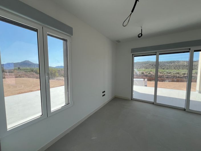 Image No.32-3 Bed Villa for sale