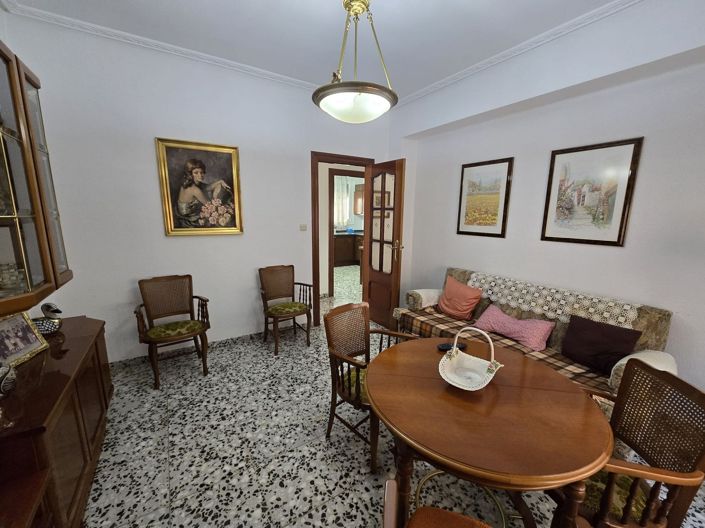 Image No.11-4 Bed Apartment for sale