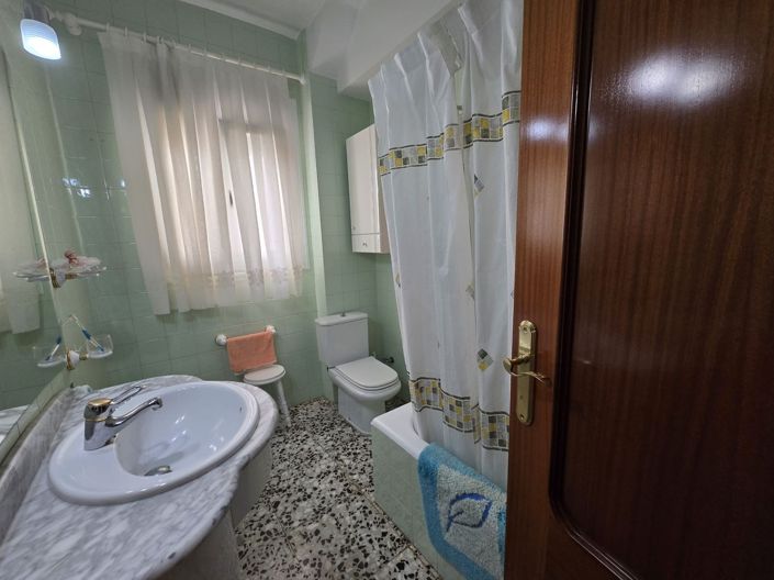 Image No.16-4 Bed Apartment for sale