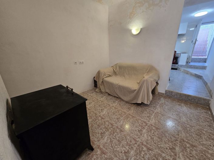 Image No.11-2 Bed Townhouse for sale