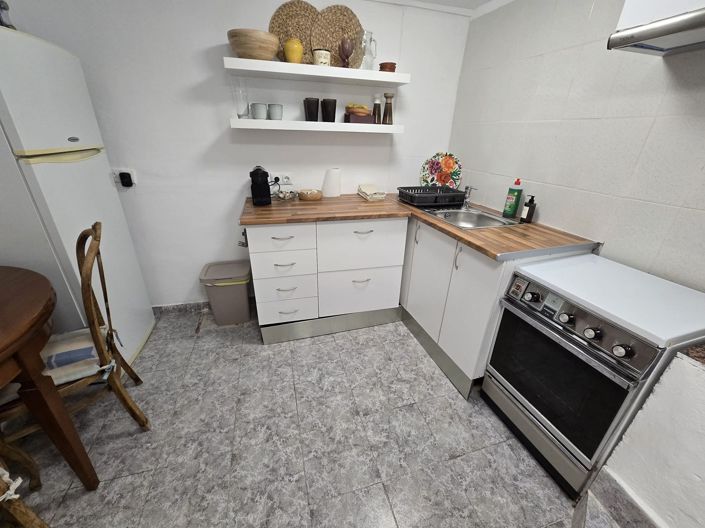 Image No.16-2 Bed Townhouse for sale