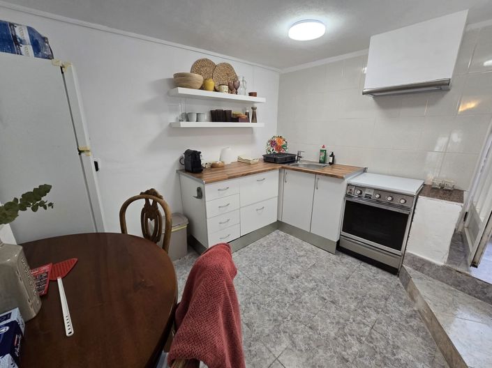 Image No.17-2 Bed Townhouse for sale