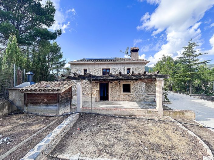 Image No.2-2 Bed Finca for sale