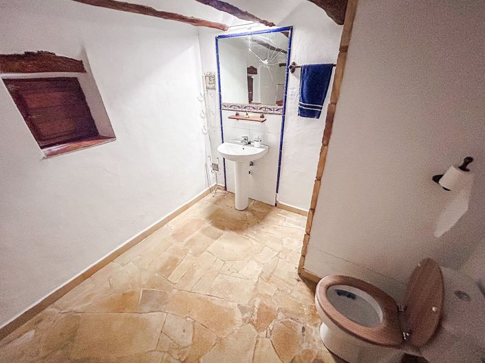 Image No.22-2 Bed Finca for sale