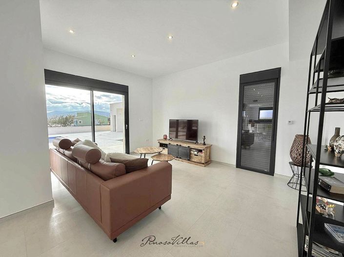 Image No.17-3 Bed Villa for sale