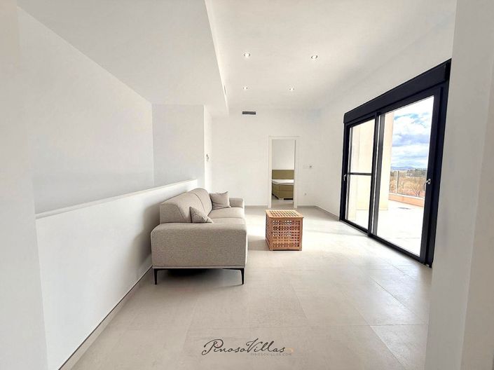 Image No.28-3 Bed Villa for sale