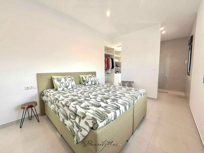 Image No.34-3 Bed Villa for sale