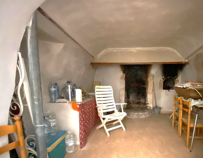 Image No.9-2 Bed House for sale