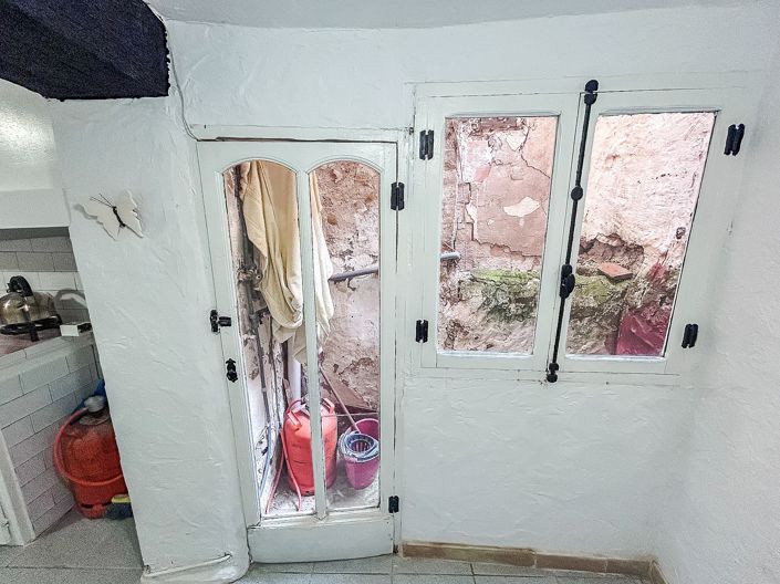 Image No.7-4 Bed Townhouse for sale