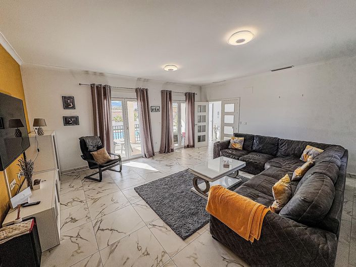 Image No.6-4 Bed Villa for sale