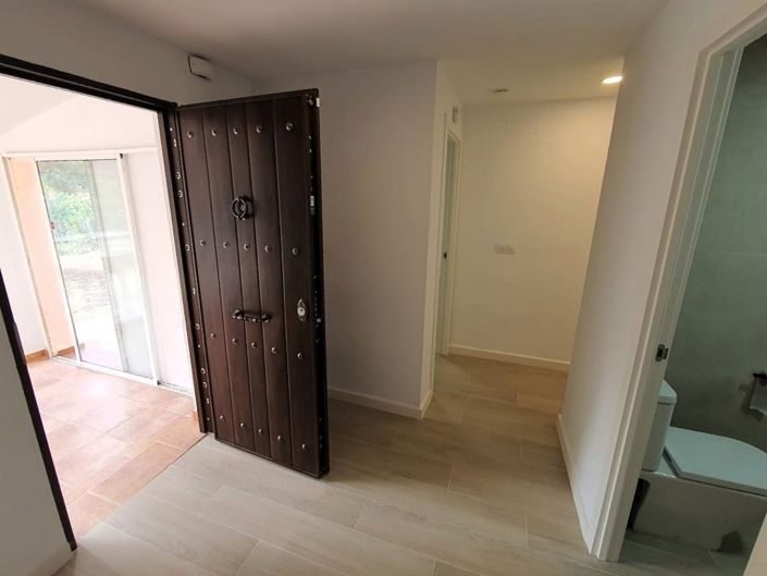 Image No.4-4 Bed Villa for sale